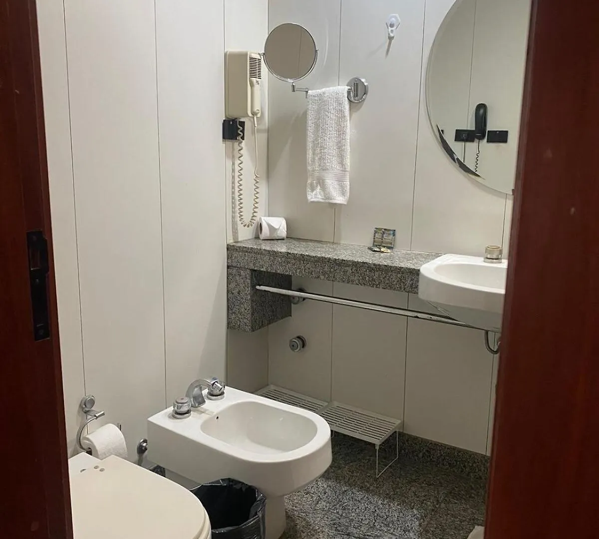 Hotel Bonaparte Moderno E Versatil Brasília 0*,